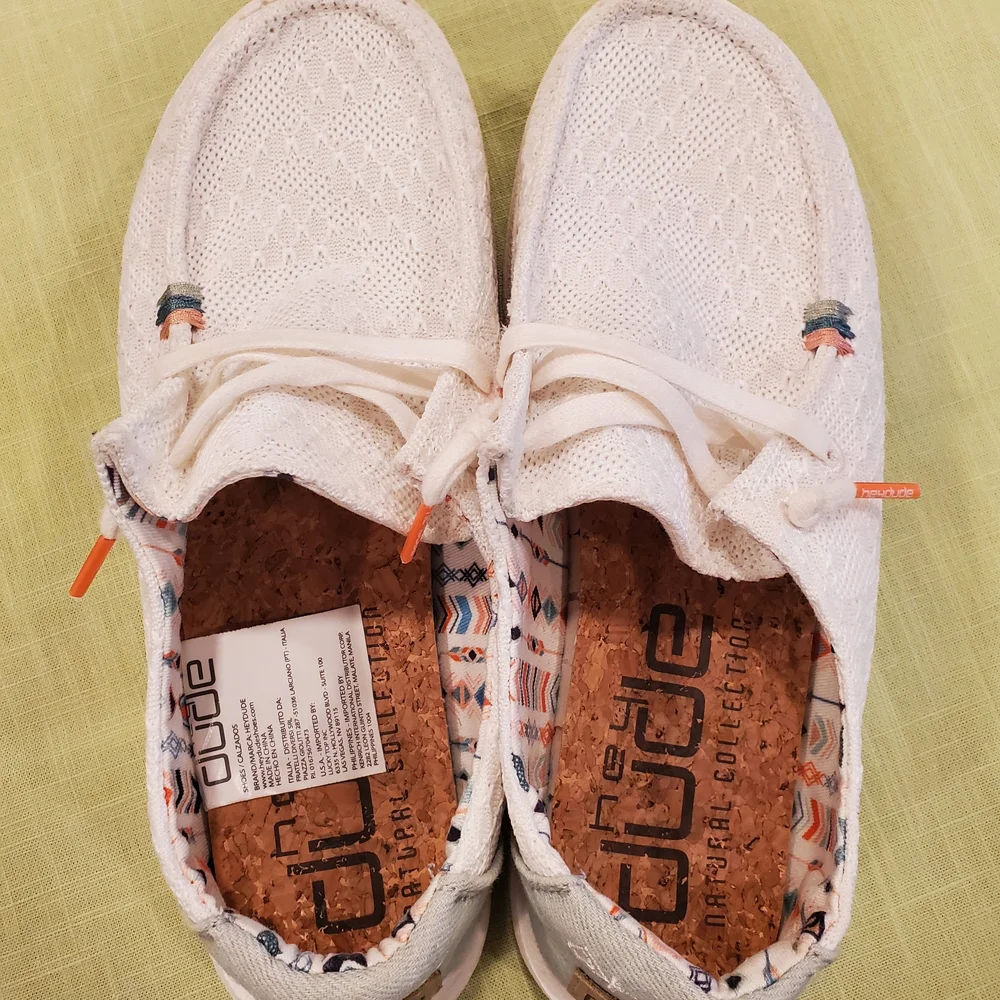 Hey Dude Women's White Loafers with Patterned Lining - Picture 5 of 7
